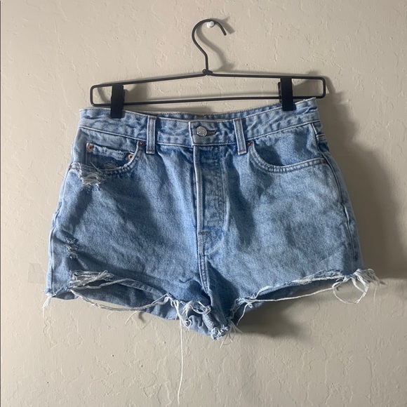 GRLFRND Button Fly Helena High Rise Cut-Off Denim Shorts In Newport Wash Sz 27 - Picture 3 of 7